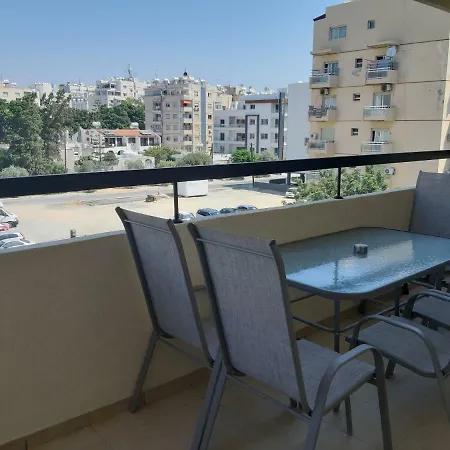 Apartment Georgiou 301 *